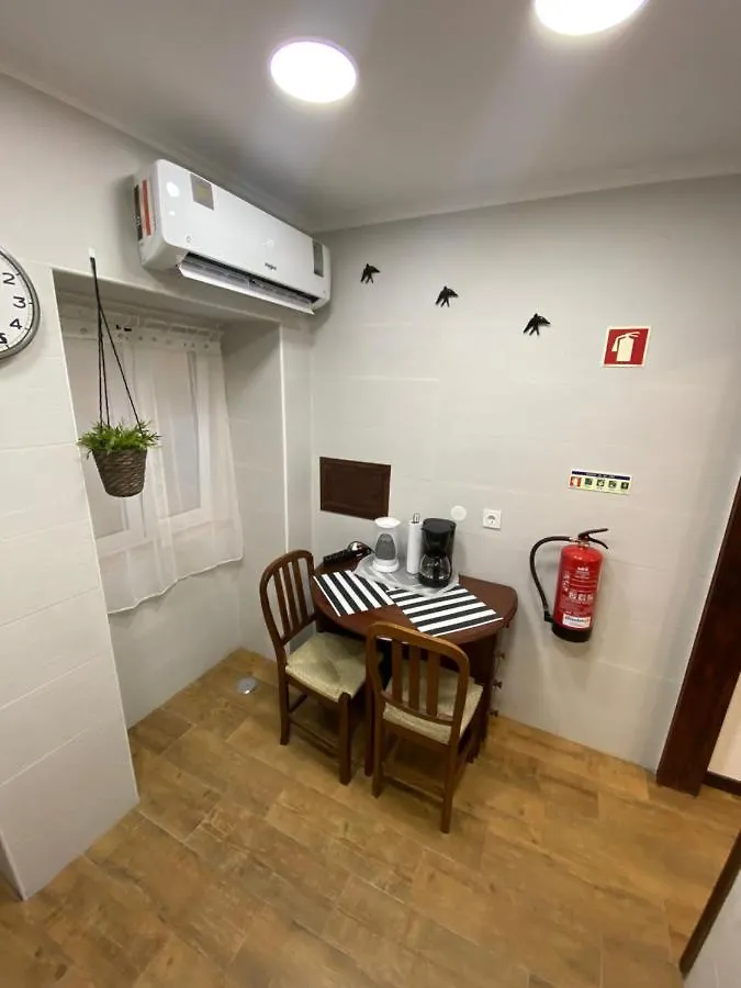 Estudio T41 - City Historic Center Lisbona 0*,  Portogallo